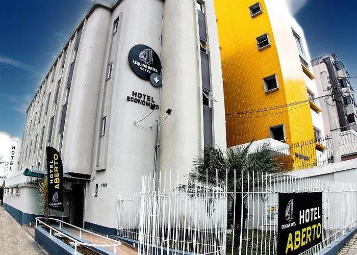 Esquina Batel - Hotel Econômico